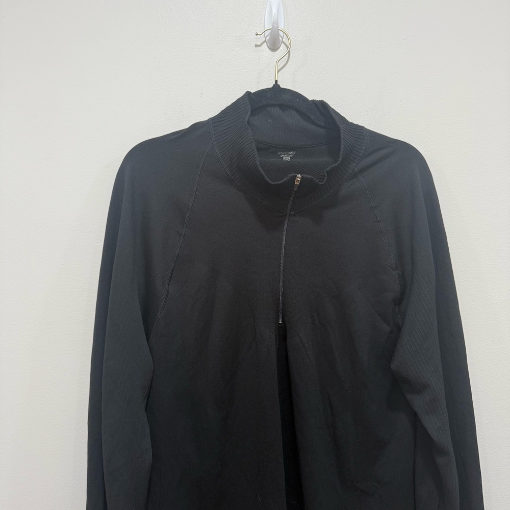 Patagonia men’s lightweight sweatshirt - Picture 3 of 10